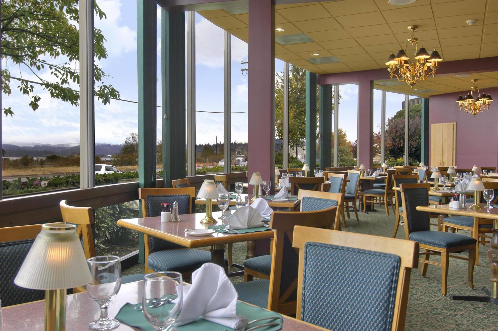 Red Lion Hotel Coos Bay Restaurant foto